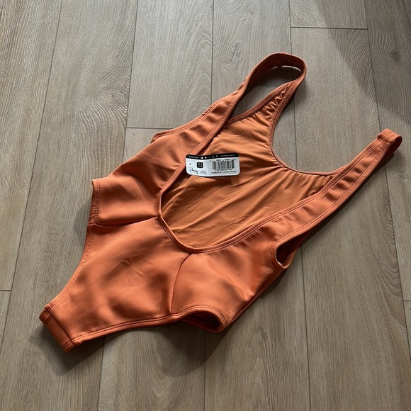 Dippin Daisys Scuba Orange One Piece - Picture 4 of 9